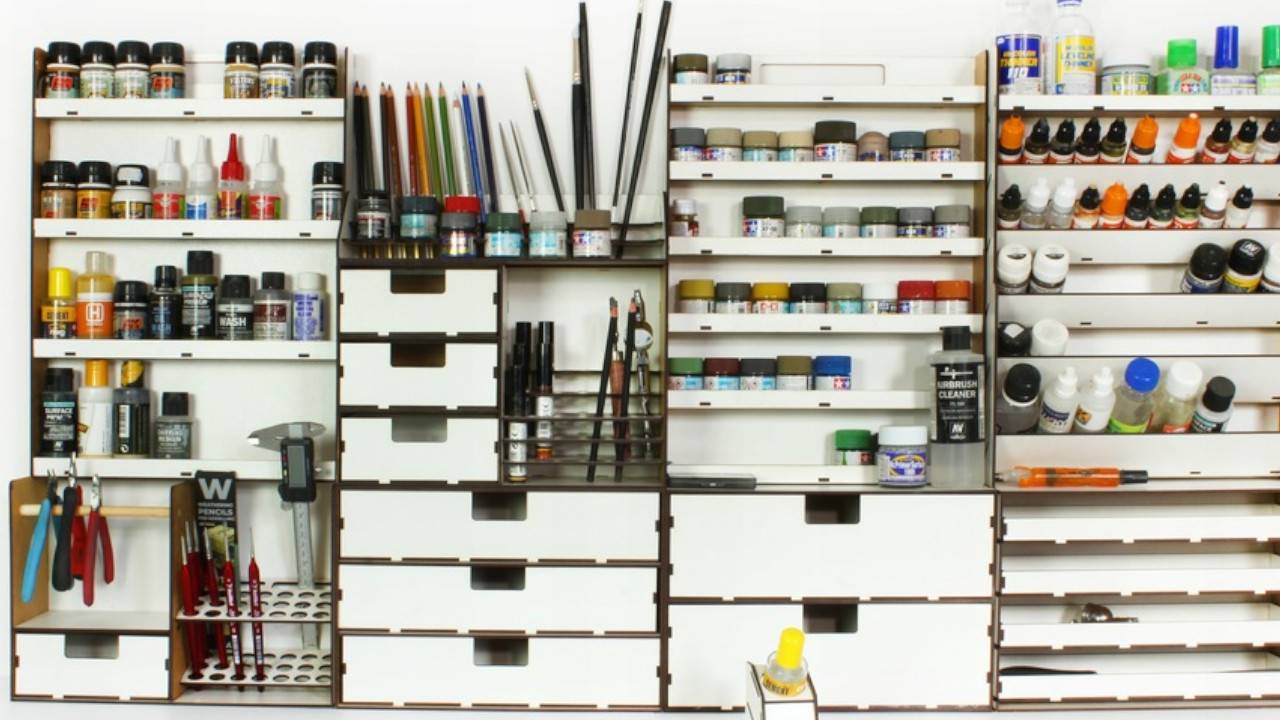 Jakie wyposażenie warto posiadać w swoim warsztacie