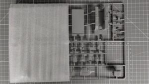 Jedna część wypraski zabezpieczona folią piankową - flakpanther