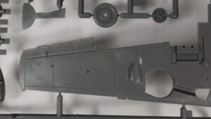 Spód skrzydła Messerschmitt Bf-109 E-4/7 TROP