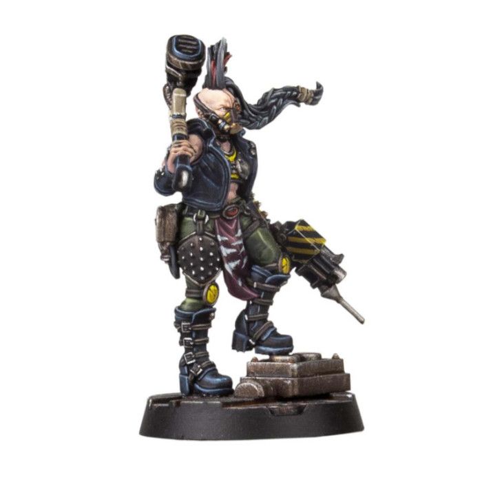 house-escher-champion-with-power-hammer-jakie-kolory-farbek-b-d