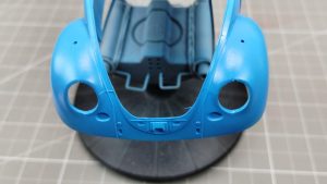 Przód karoserii po malowaniu VW Beetle 1300 od Tamiya